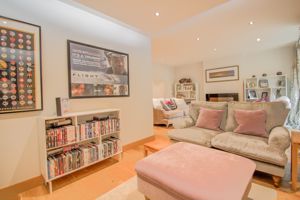 Photo 19- click for photo gallery